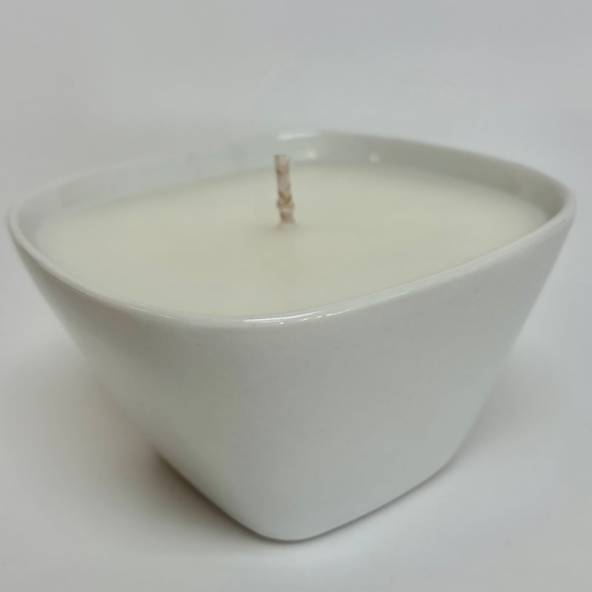Sunny Candle - Yuzu, Oakmoss, Basil