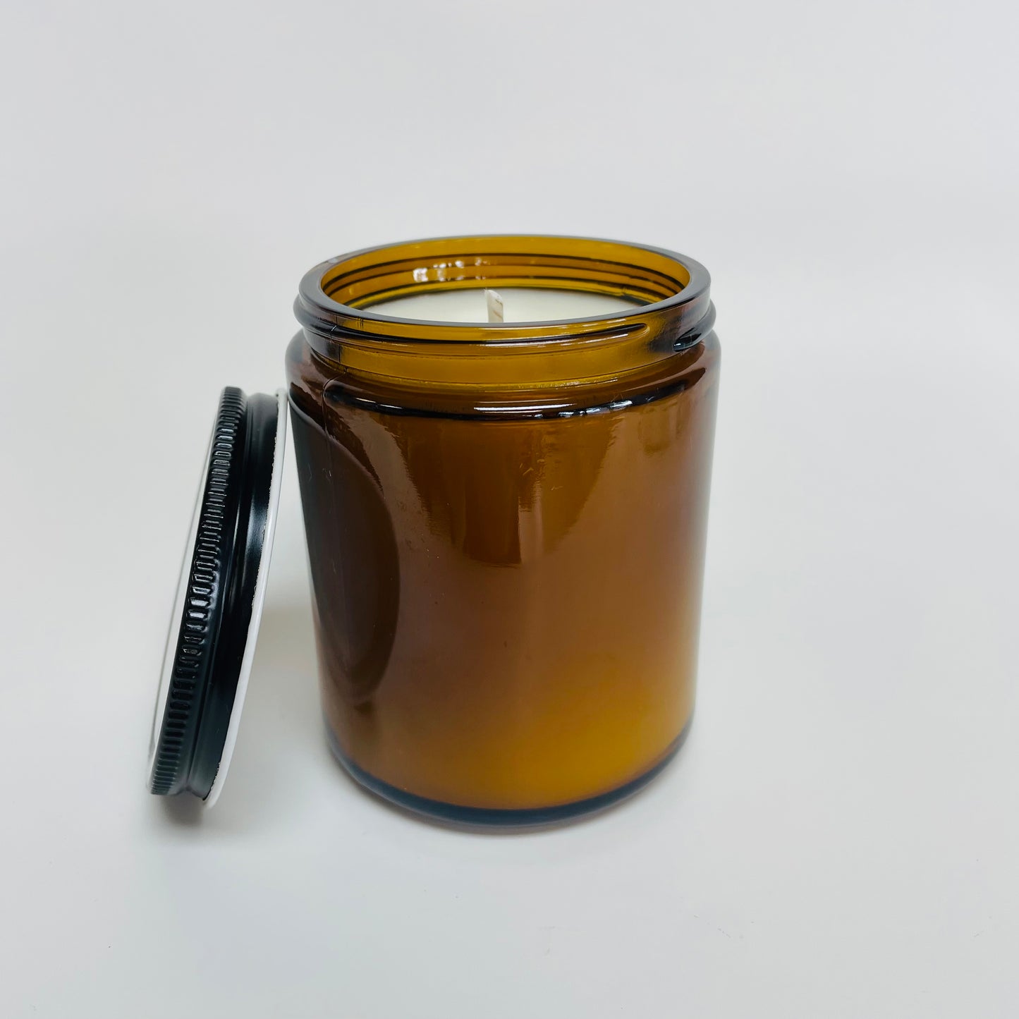 Lakeside Candle - Fresh Cotton, Ylang Ylang, Rosehip