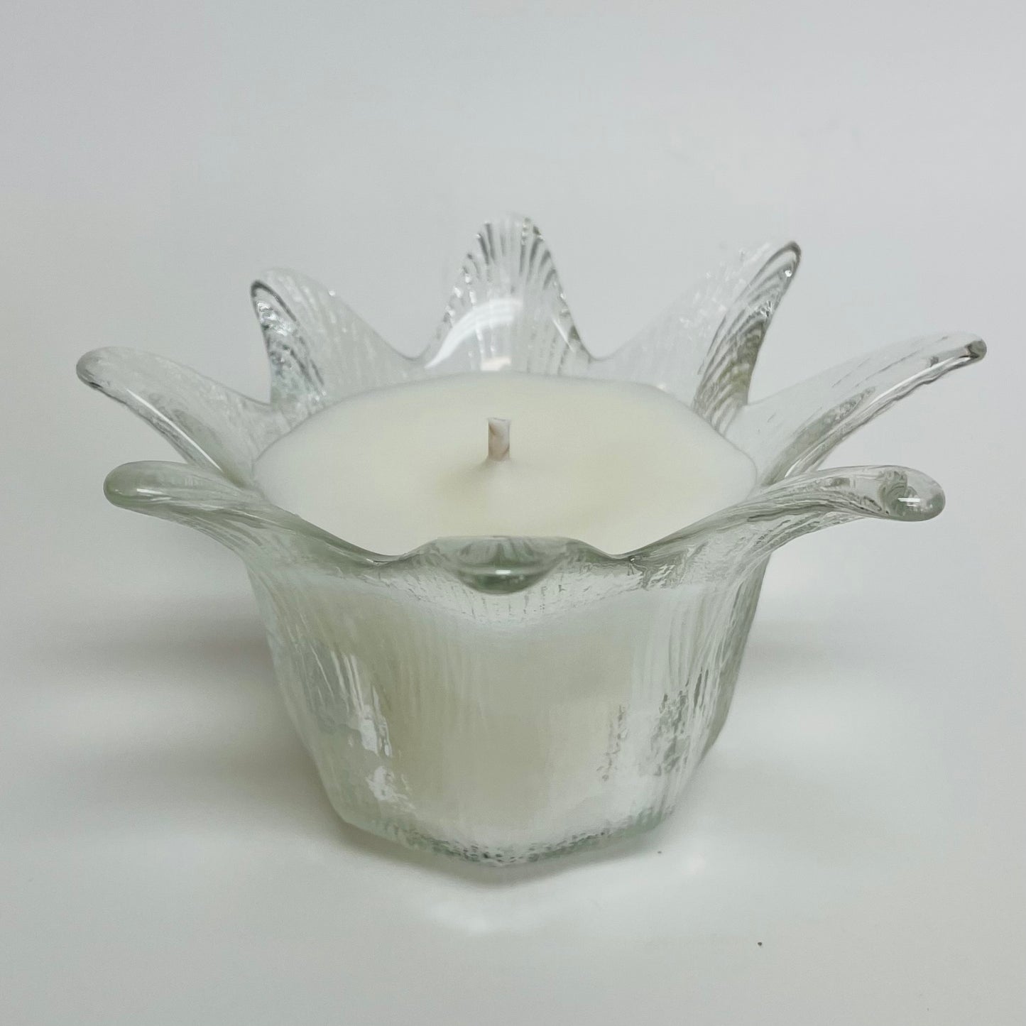 Velvet Candle - Whiskey, Cedarwood, Spiced Lavender