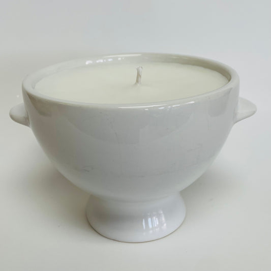Velvet Candle - Whiskey, Cedarwood, Spiced Lavender