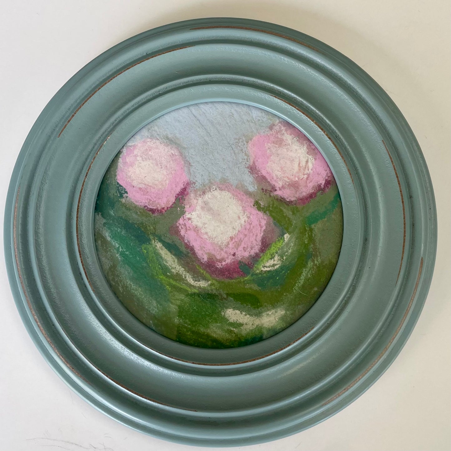 Framed Art in Wooden Circle Frame_