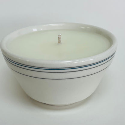 Lakeside Candle - Fresh Cotton, Ylang Ylang, Rosehip