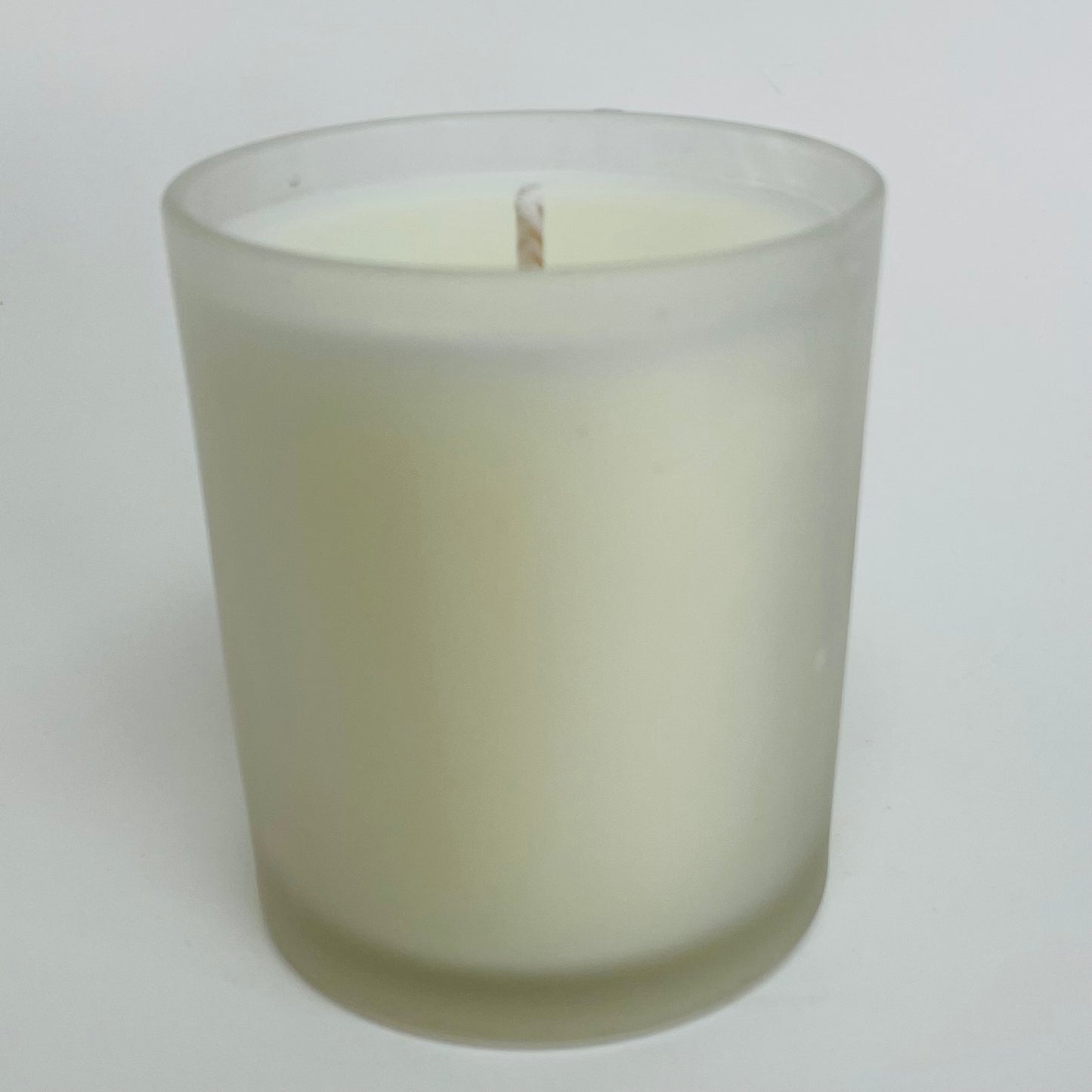 Lakeside Candle - Fresh Cotton, Ylang Ylang, Rosehip
