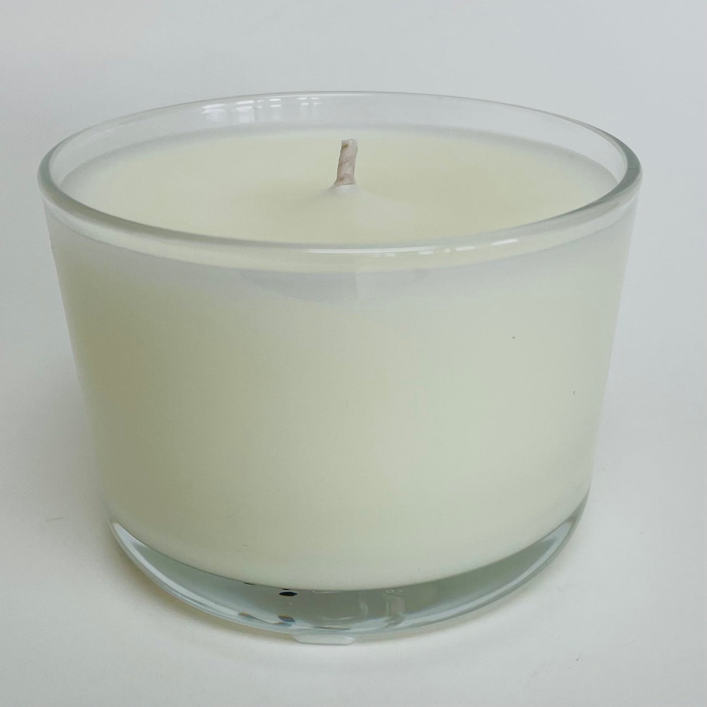 Lakeside Candle - Fresh Cotton, Ylang Ylang, Rosehip