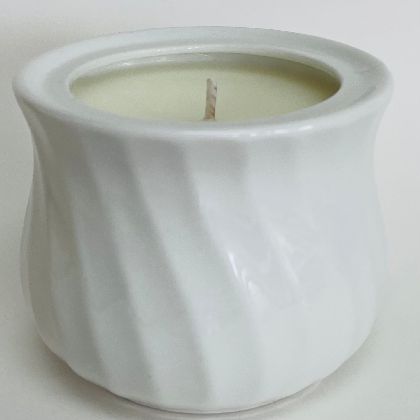 Cloud Candle - Jasmine, Coconut, Linen