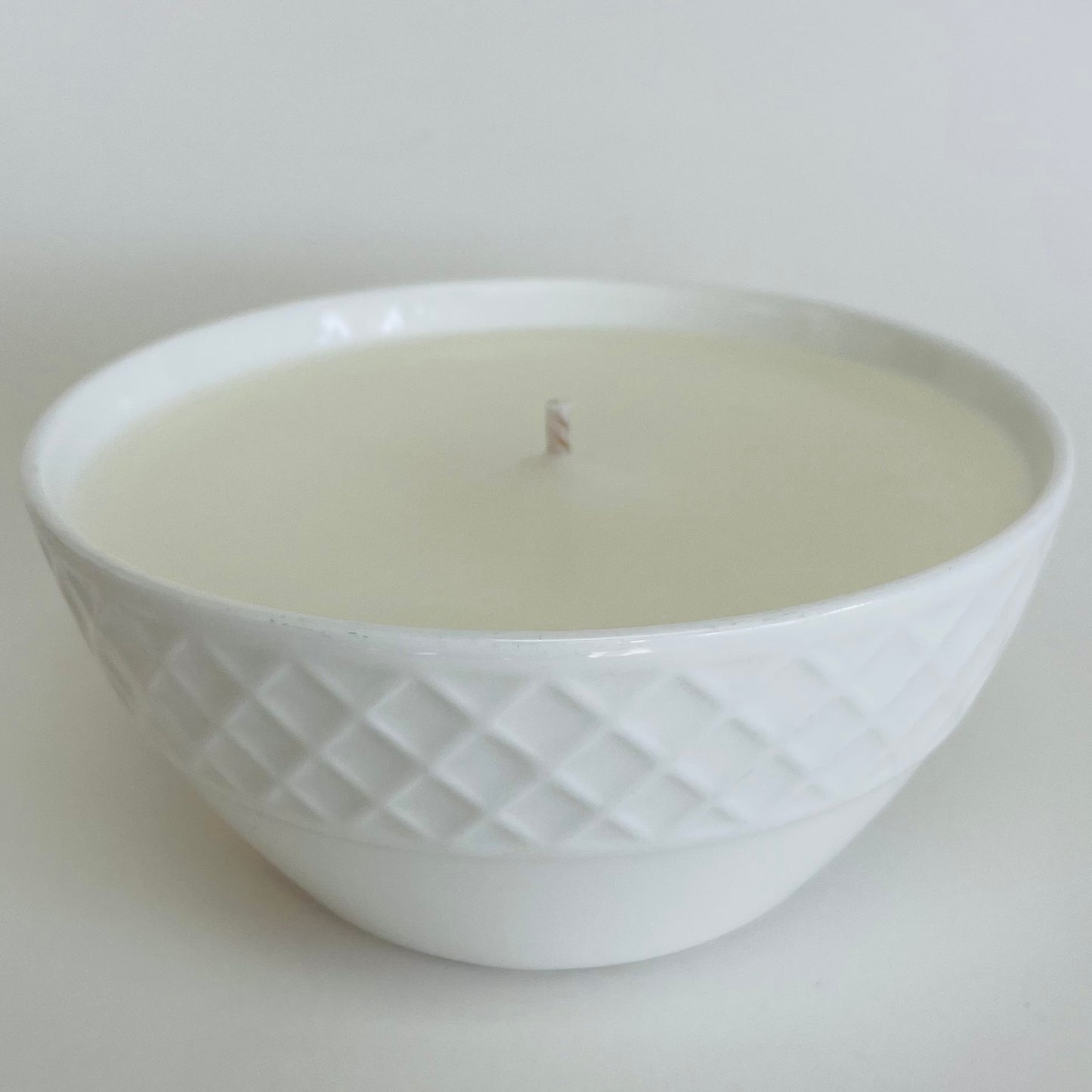 Summer Vibe Candle  - Fresh Peach, Coconut, Wild Berries