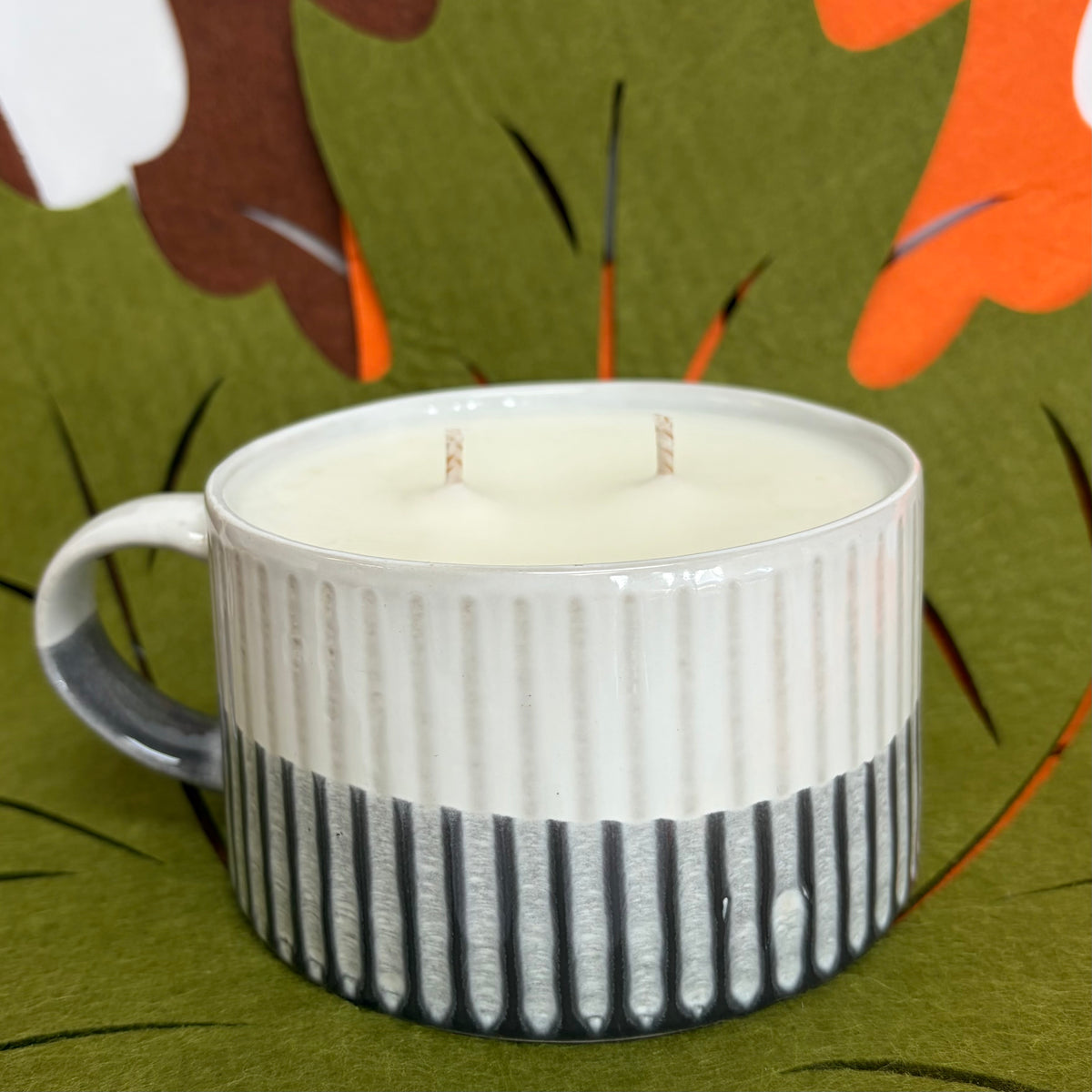 Fall Crunch Candle - Sage, Juniper Berry, Cedarwood, Soft Florals