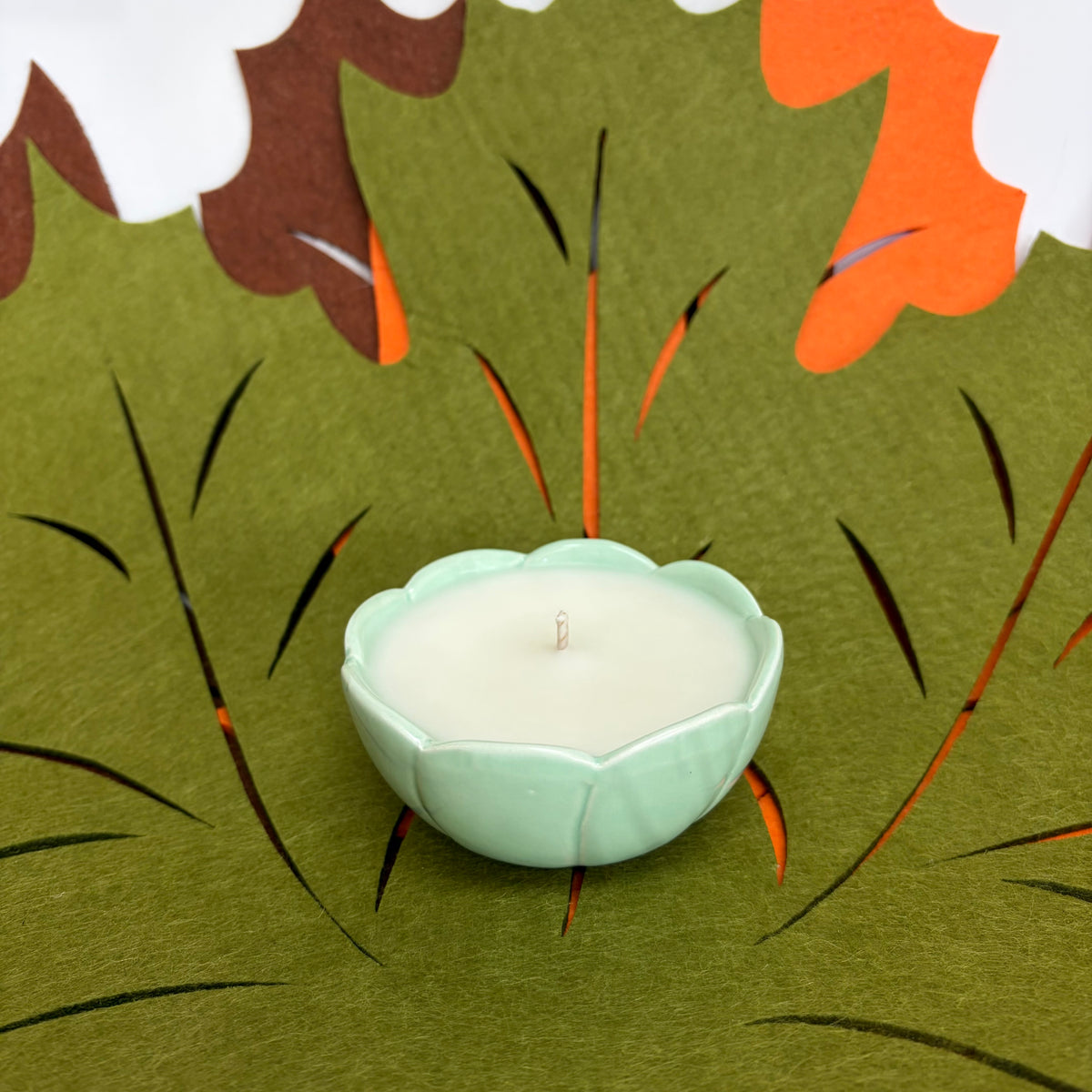 Fall Crunch Candle - Sage, Juniper Berry, Cedarwood, Soft Florals