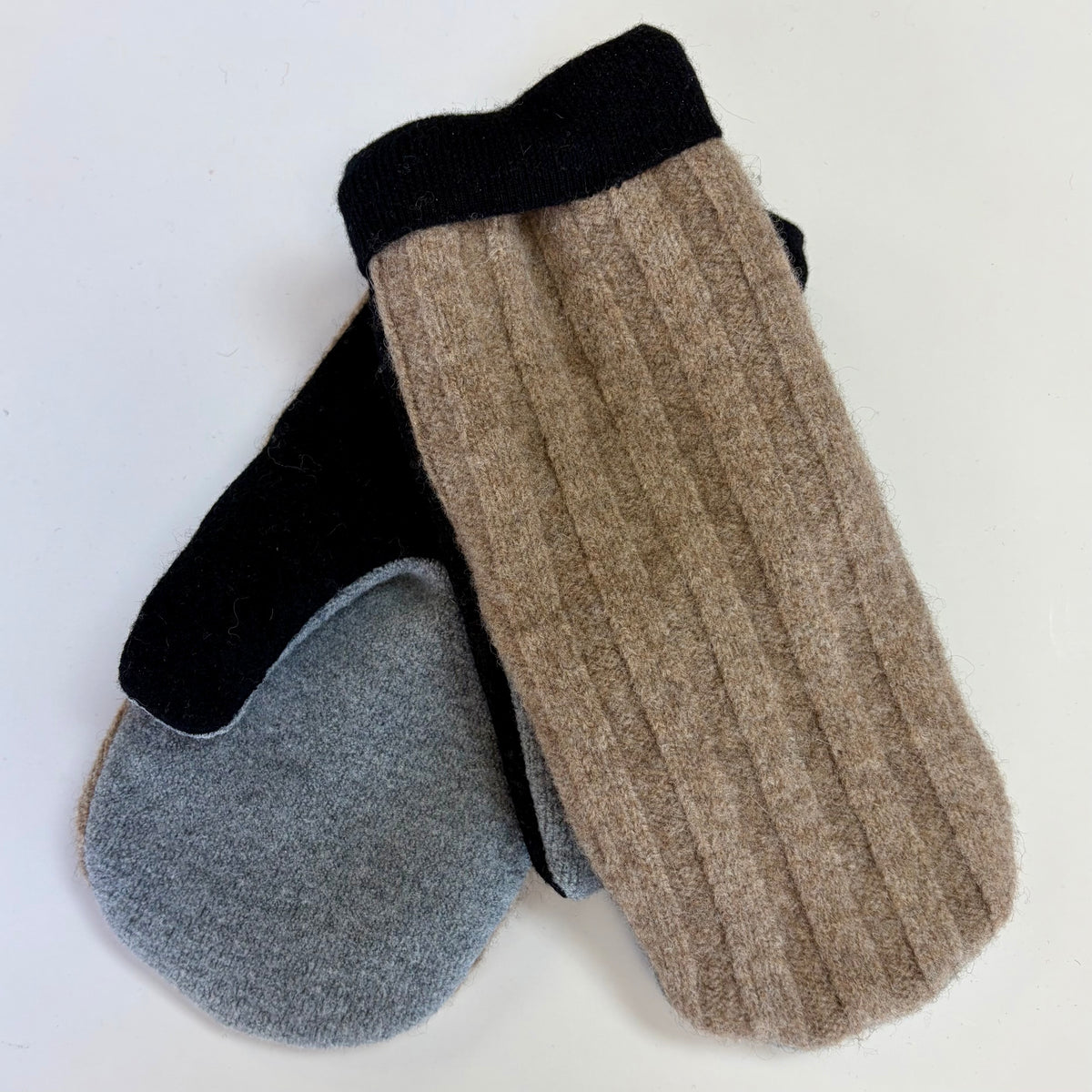 Wool Mittens_