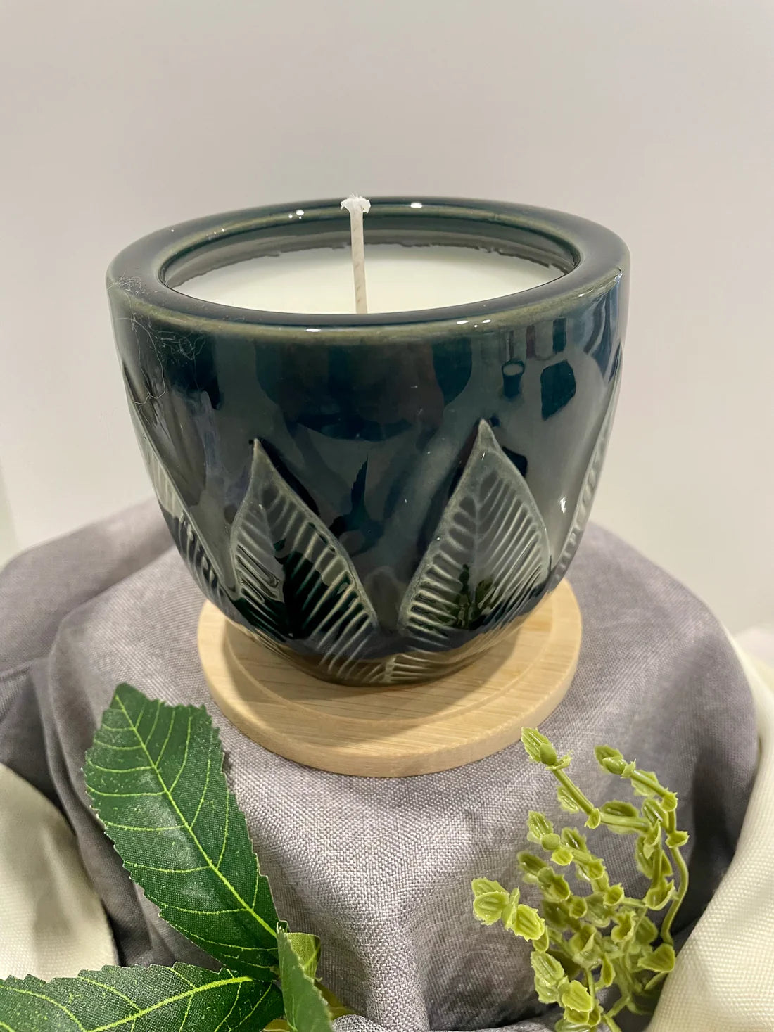 Lakeside Candle - Fresh Cotton, Ylang Ylang, Rosehip